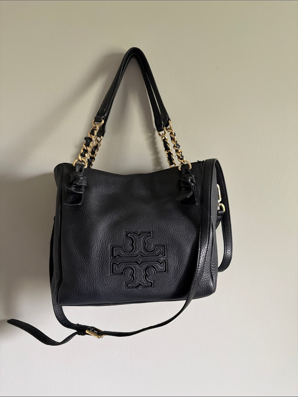 Tory Burch Black Leather Embossed Logo Shoulder Bag with Gold Chain